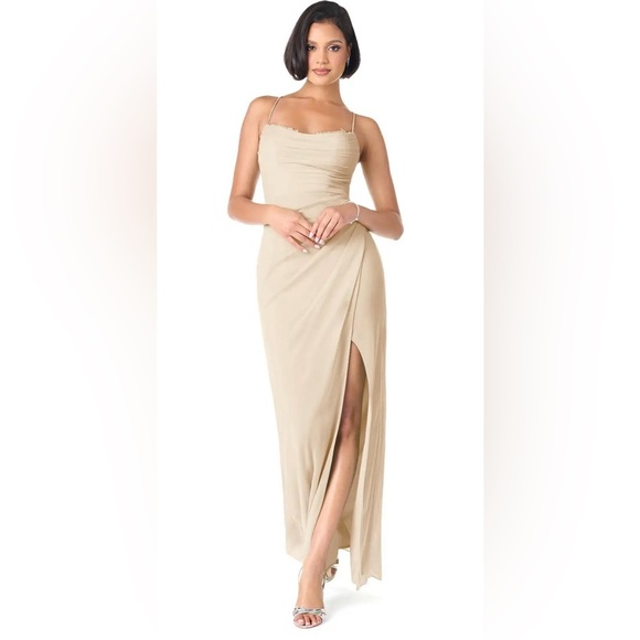 Azazie Beige Dress

Champagne Sheath Sweetheart Lace Mesh Dress Size A10 - Picture 1 of 8